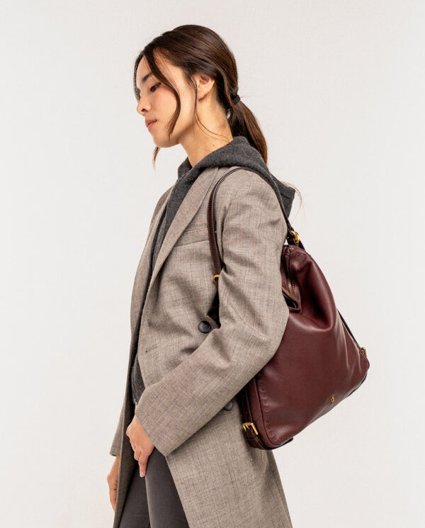BOLSO MULTIFUNCIONAL EN PIEL BURDEOS